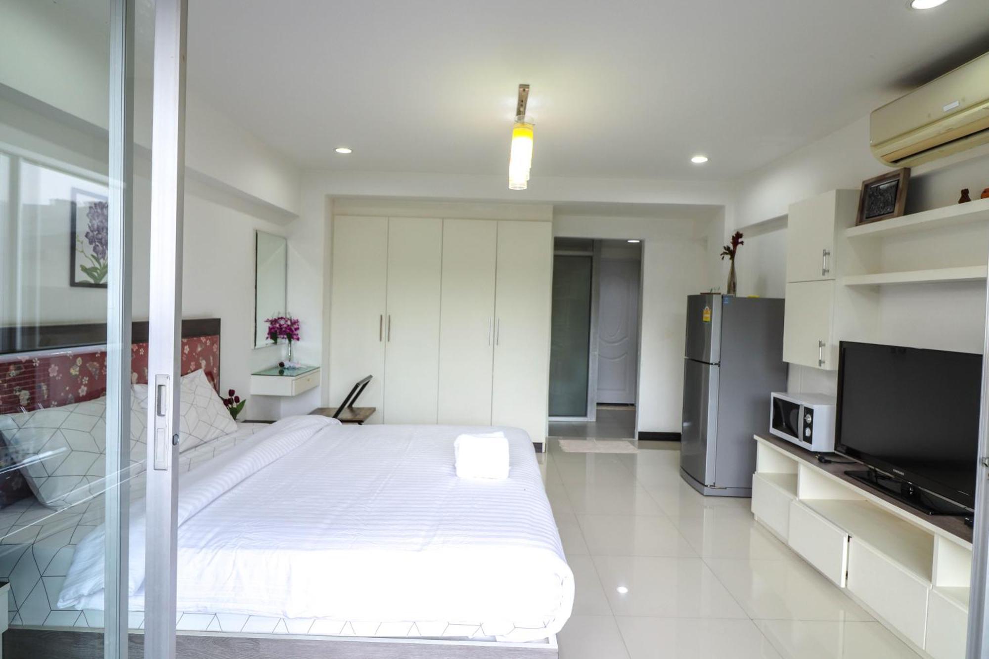 בנגקוק Baan Sabai Rama IV Apartment מראה חיצוני תמונה