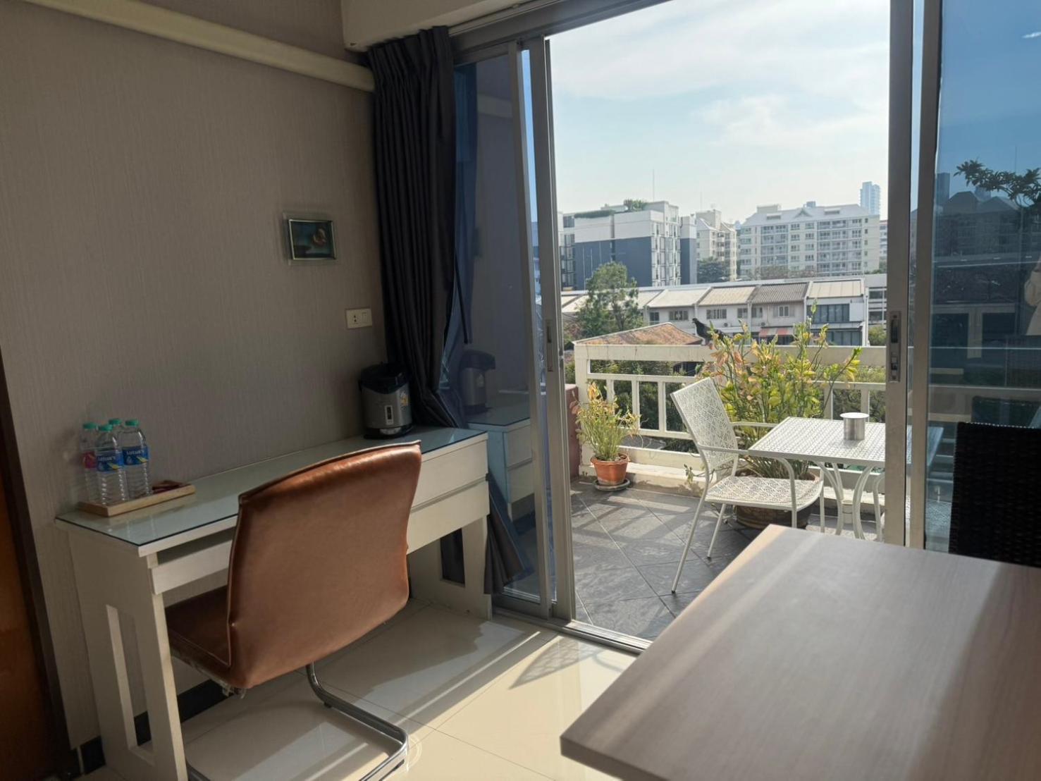 בנגקוק Baan Sabai Rama IV Apartment מראה חיצוני תמונה
