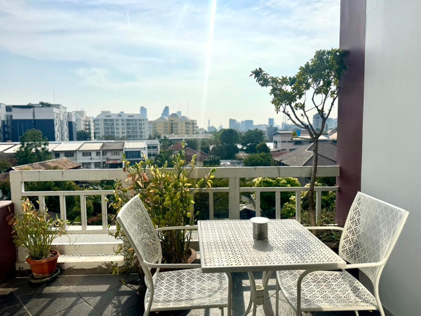 בנגקוק Baan Sabai Rama IV Apartment מראה חיצוני תמונה